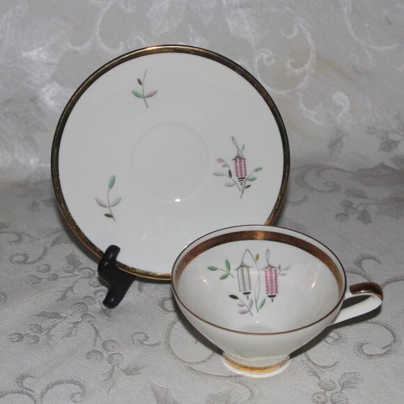 Seltmann Weiden Bavaria Porcelain Tea Trio Set | Lanterns with Gold Trim - Picture 3 of 6